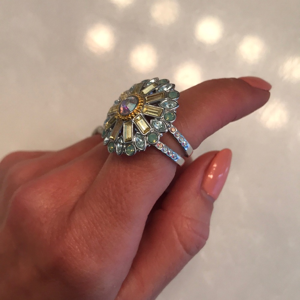 Beautiful Swarovski Statement Ring - image 2